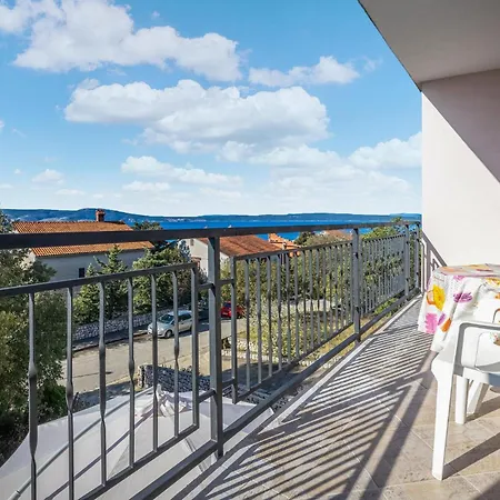 2 Bedroom Awesome In Apartman